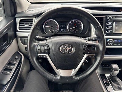 2015 Toyota Highlander LE Plus V6