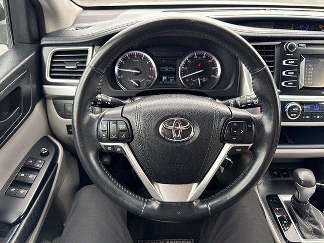 2015 Toyota Highlander LE Plus V6
