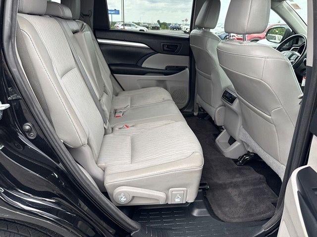 2015 Toyota Highlander LE Plus V6