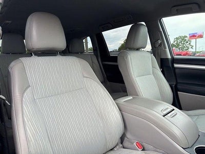 2015 Toyota Highlander LE Plus V6