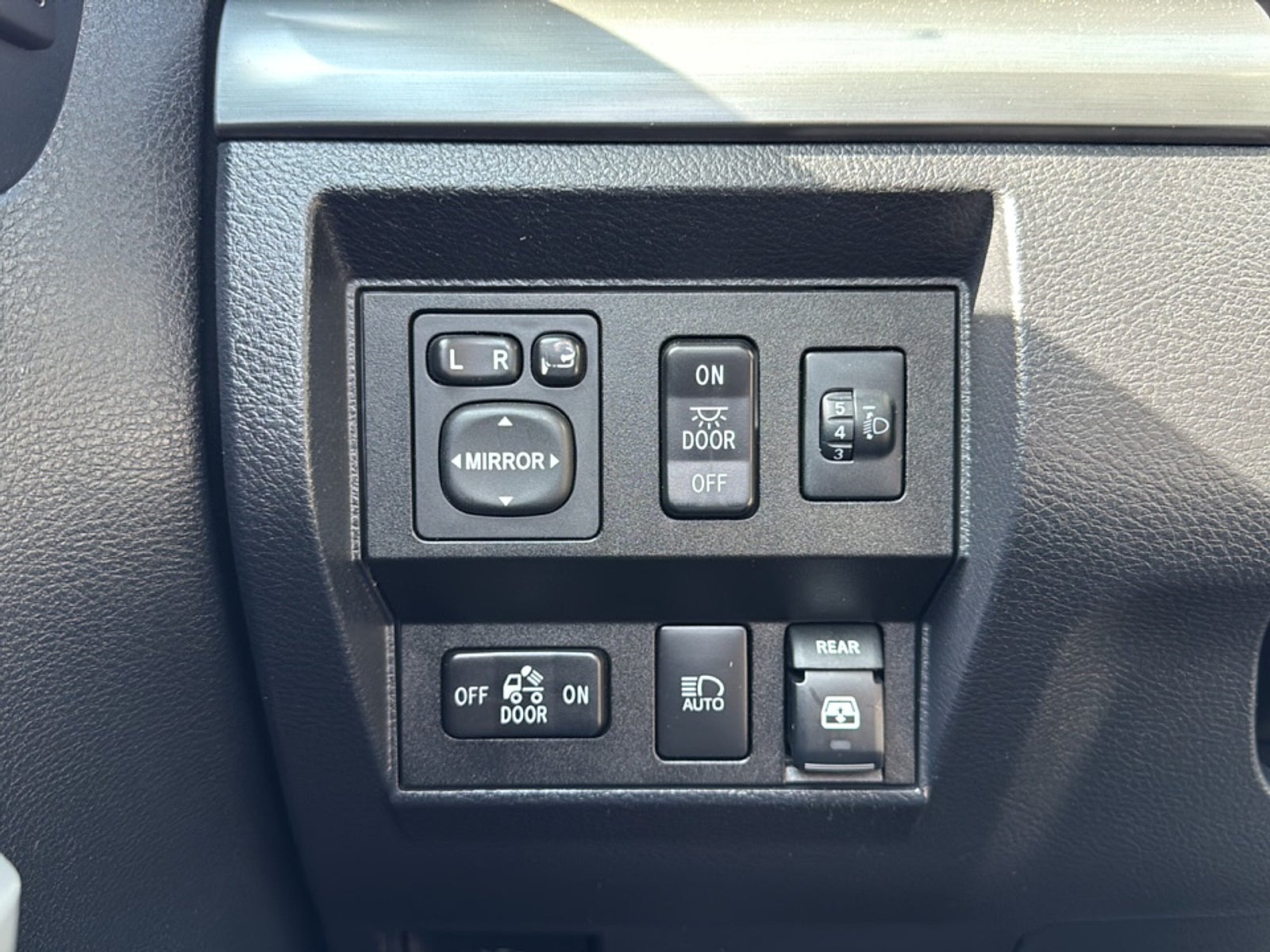 2018 Toyota Tundra Platinum 5.7L V8