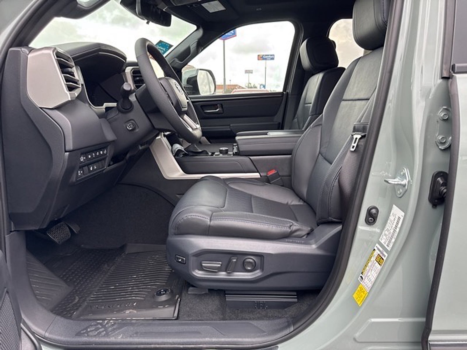 2026 Toyota Tundra Platinum CrewMax 5.5' Bed