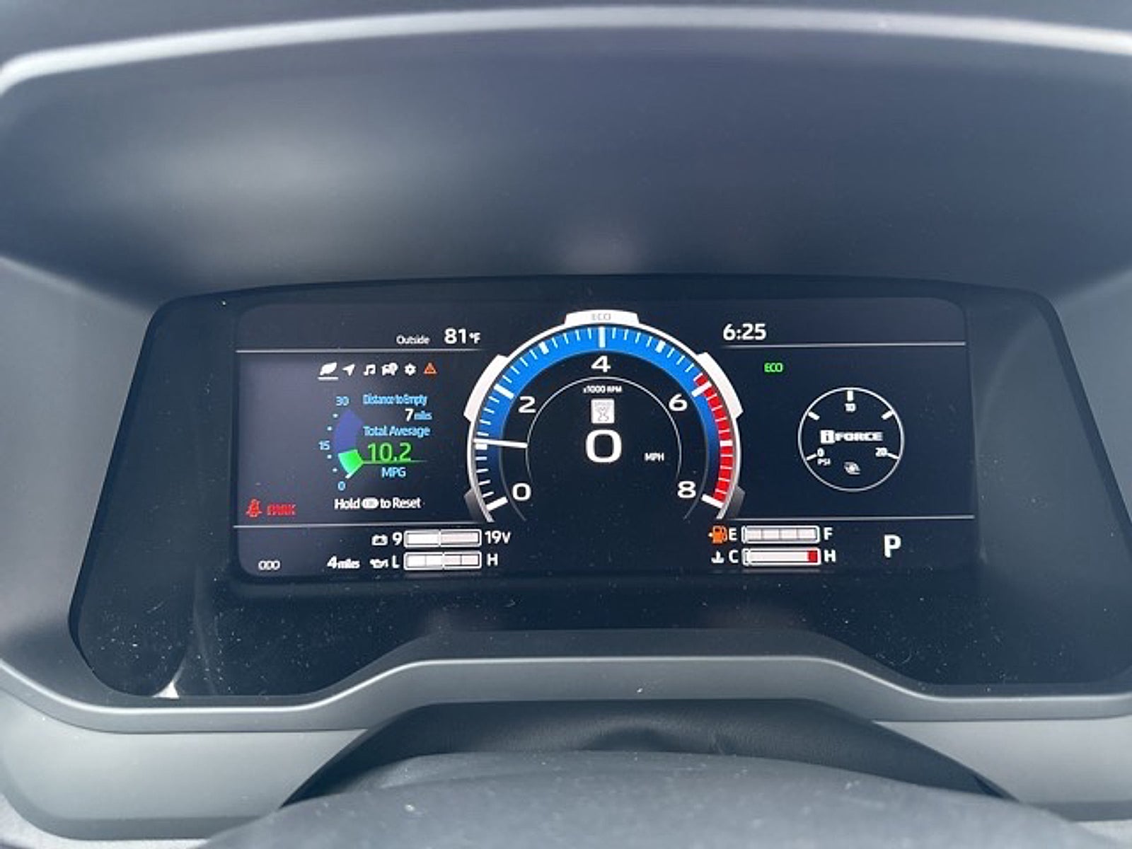 2026 Toyota Tundra Platinum CrewMax 5.5' Bed