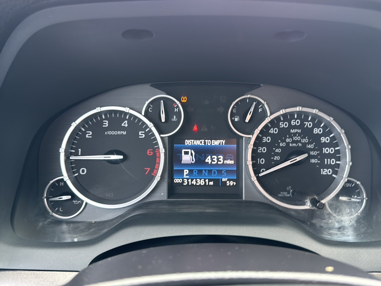 2016 Toyota Tundra SR5 5.7L V8