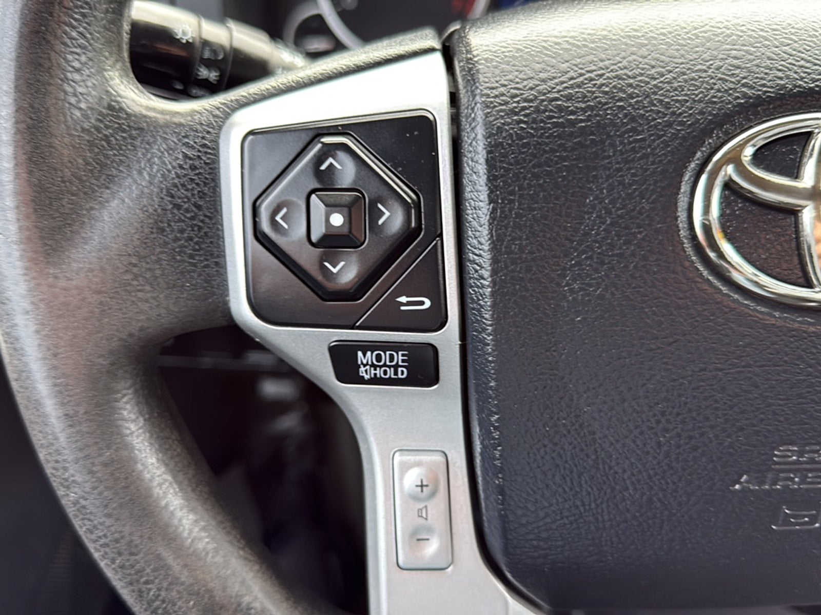 2016 Toyota Tundra SR5 5.7L V8