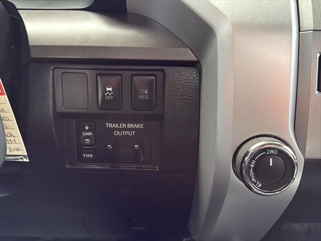 2016 Toyota Tundra SR5 5.7L V8