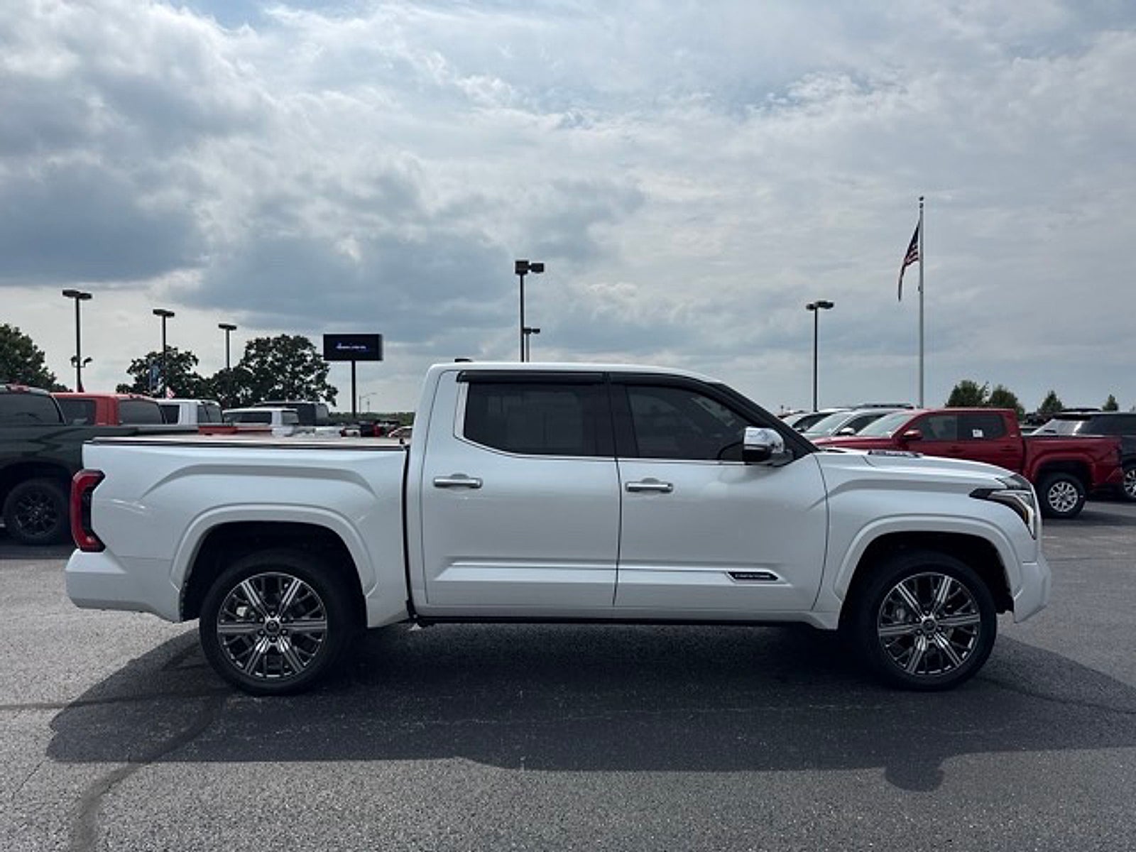 2023 Toyota Tundra Hybrid Capstone