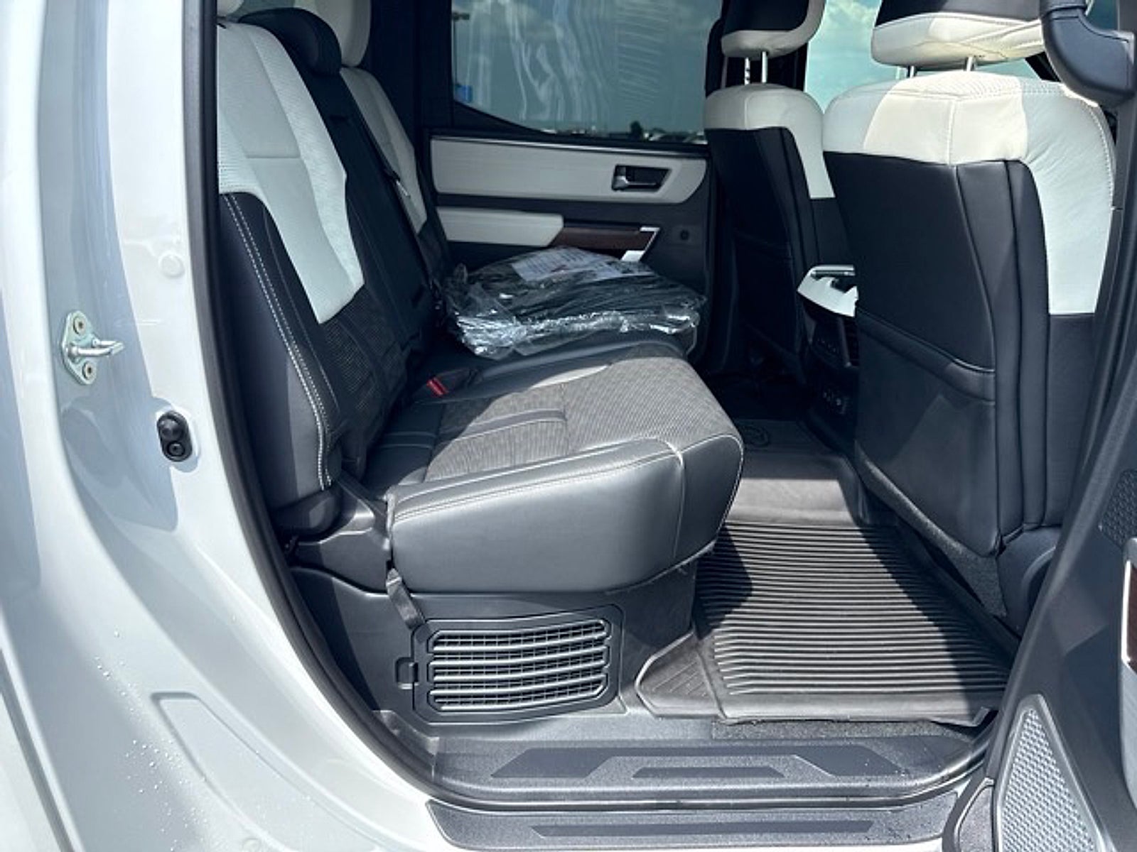 2024 Toyota Tundra Hybrid Capstone 4WD