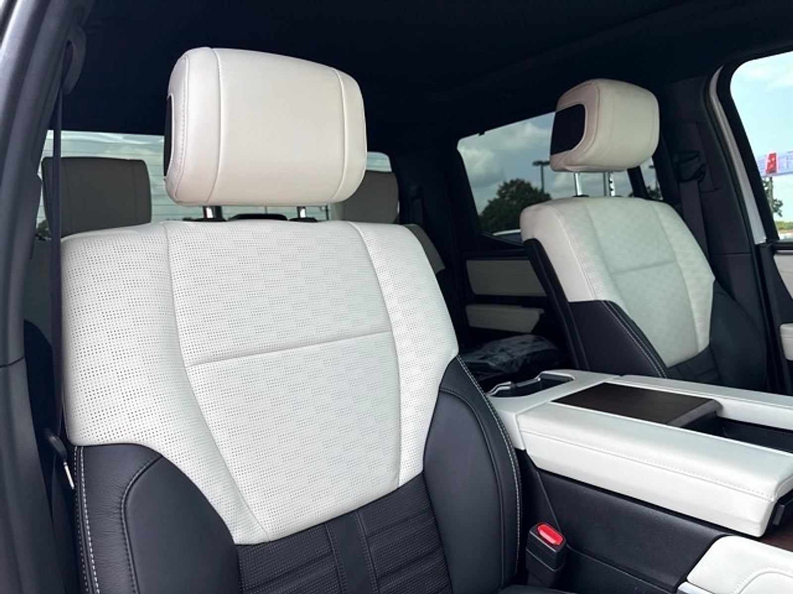 2024 Toyota Tundra Hybrid Capstone 4WD