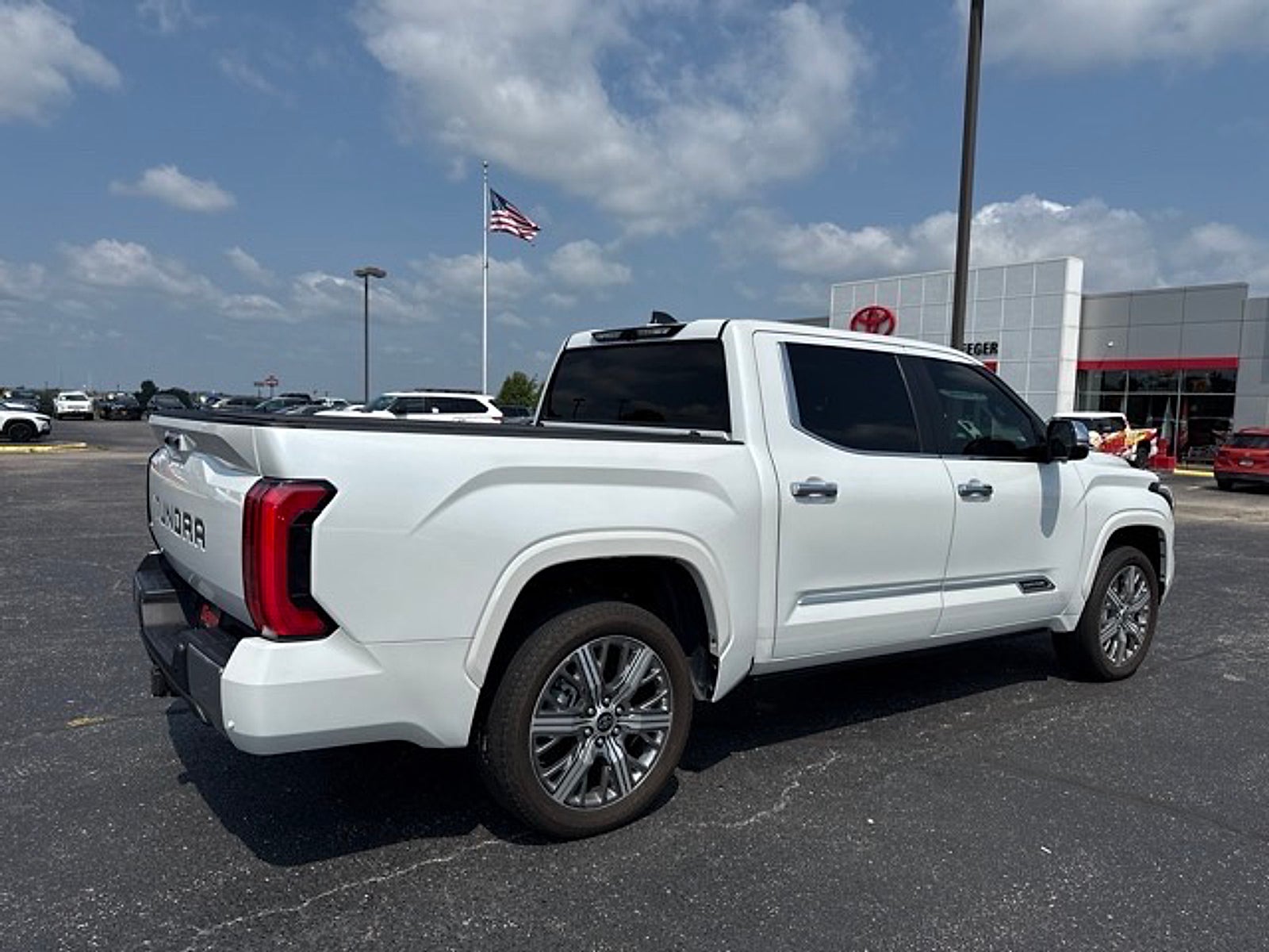 2024 Toyota Tundra Hybrid Capstone 4WD