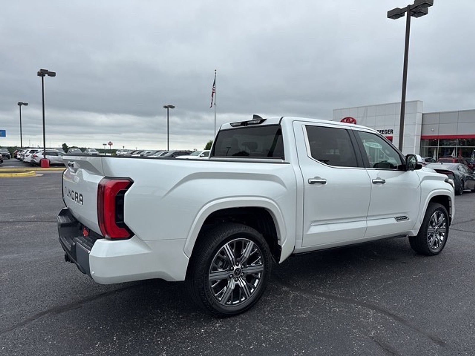 2024 Toyota Tundra Hybrid Capstone 4WD