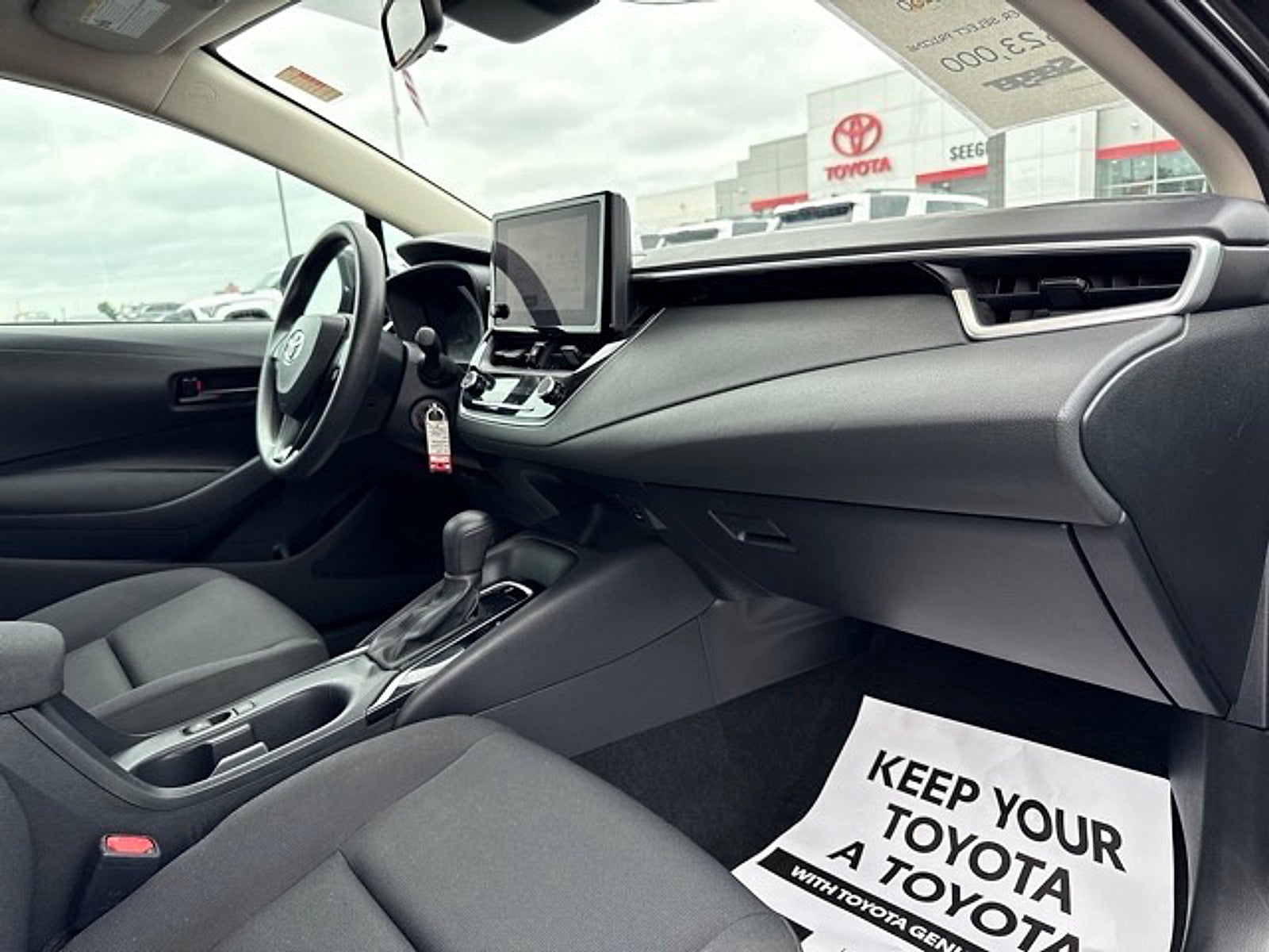 2024 Toyota Corolla LE
