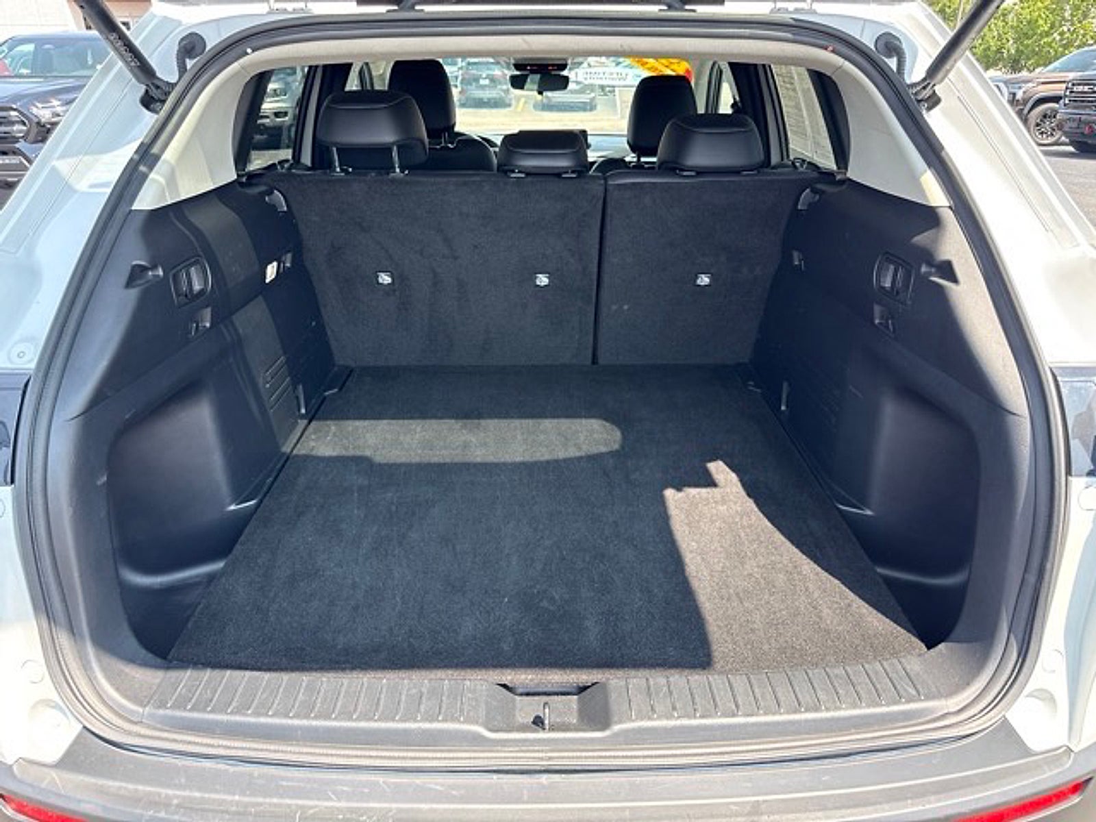 2025 Mazda Mazda CX-50 2.5 S Preferred Package