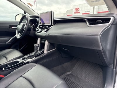 2024 Toyota Corolla Cross XLE