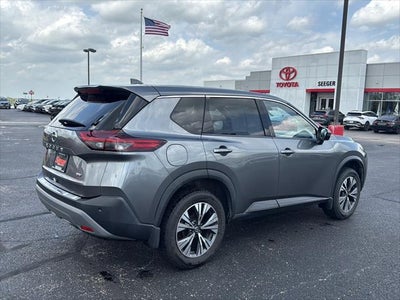 2021 Nissan Rogue SV FWD