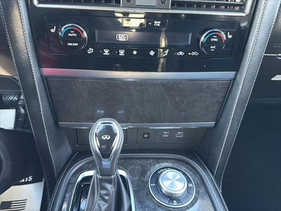 2023 INFINITI QX80 LUXE