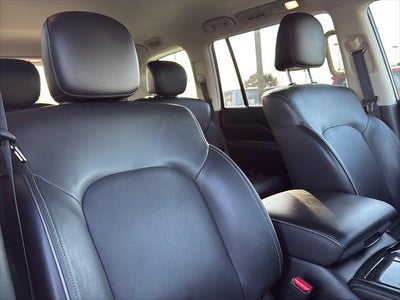 2023 INFINITI QX80 LUXE