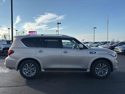 2023 INFINITI QX80 LUXE