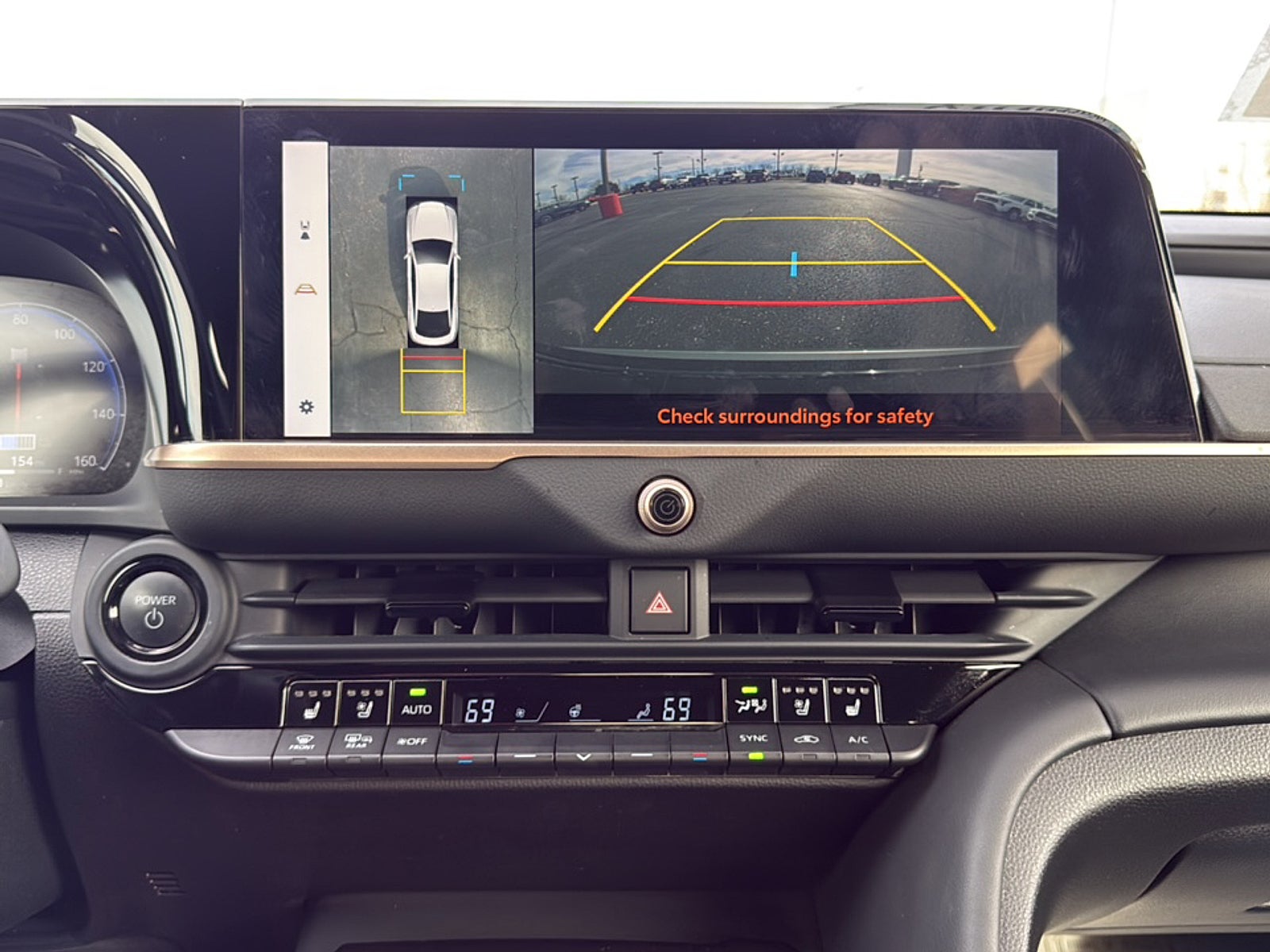 2024 Toyota Crown Platinum