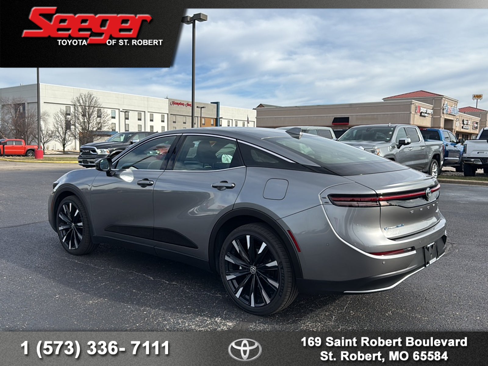 2024 Toyota Crown Platinum