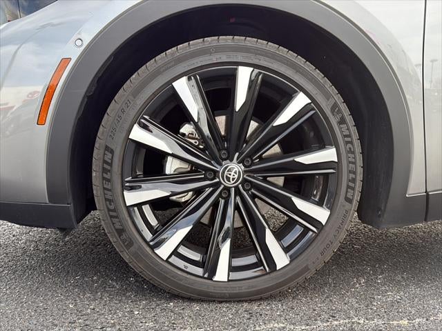 2024 Toyota Crown Platinum