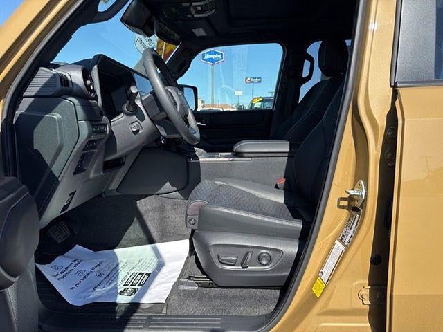 2025 Toyota Land Cruiser 4WD (Natl)