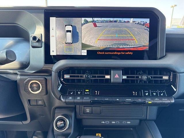 2025 Toyota Land Cruiser 4WD (Natl)