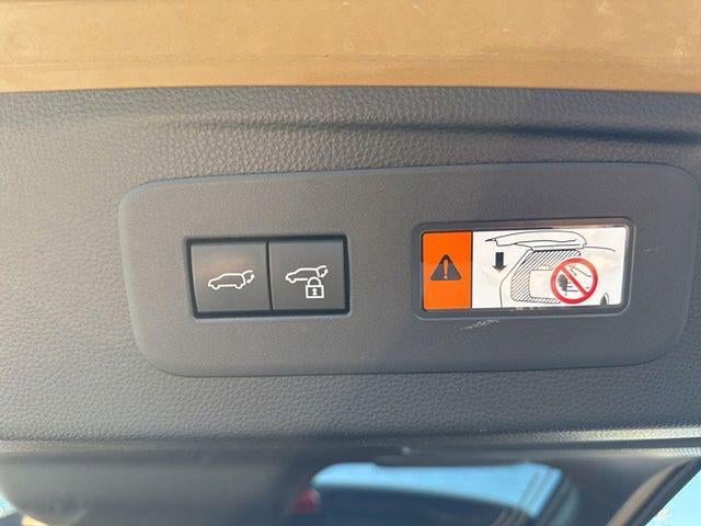 2025 Toyota Land Cruiser 4WD (Natl)