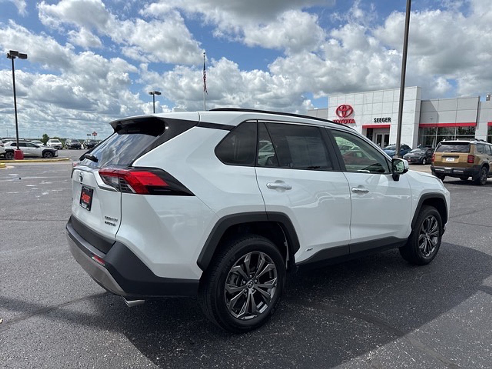 2023 Toyota RAV4 Hybrid Limited