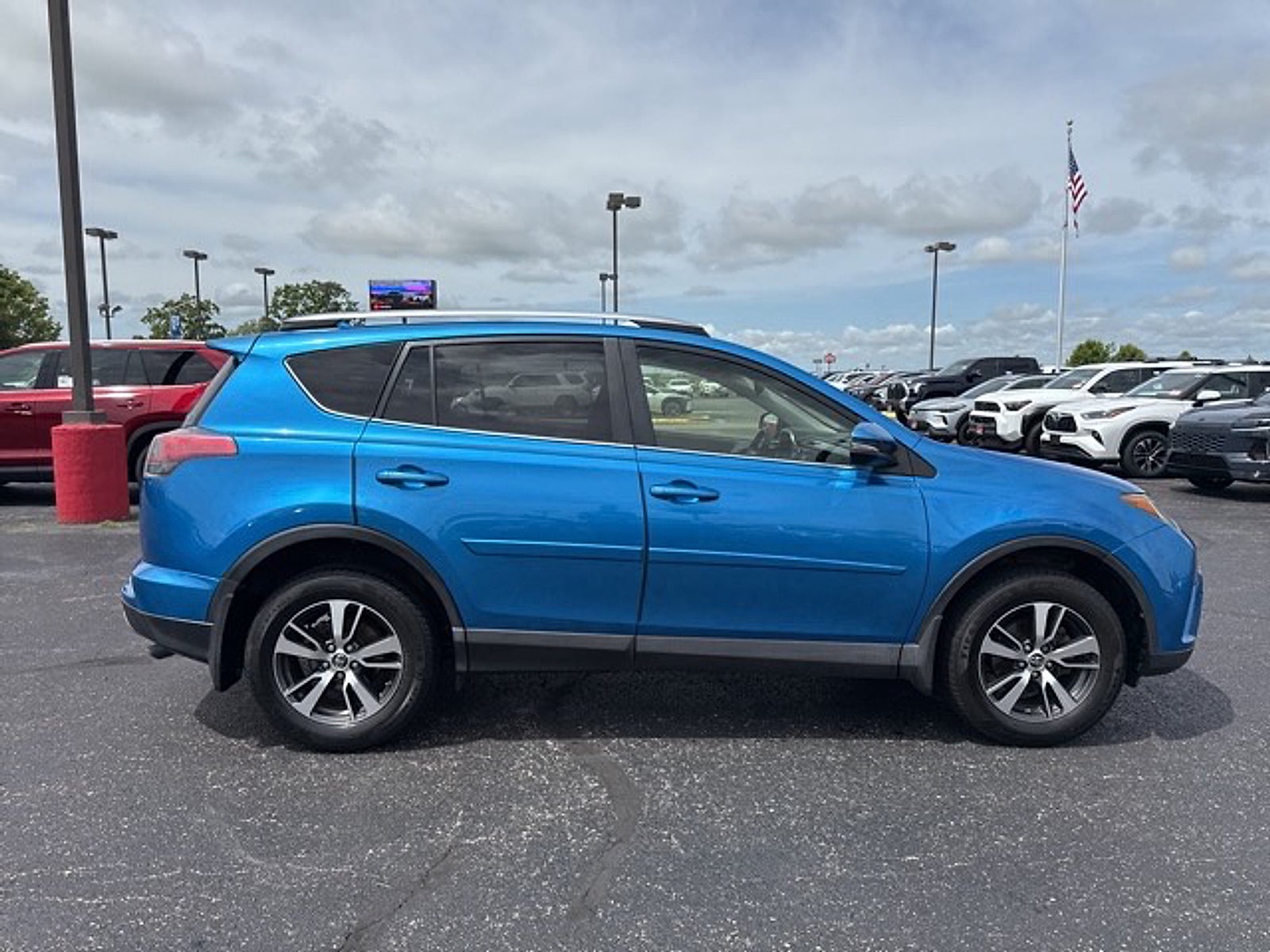 2018 Toyota RAV4 XLE