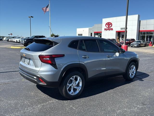 2025 Chevrolet Trax LS