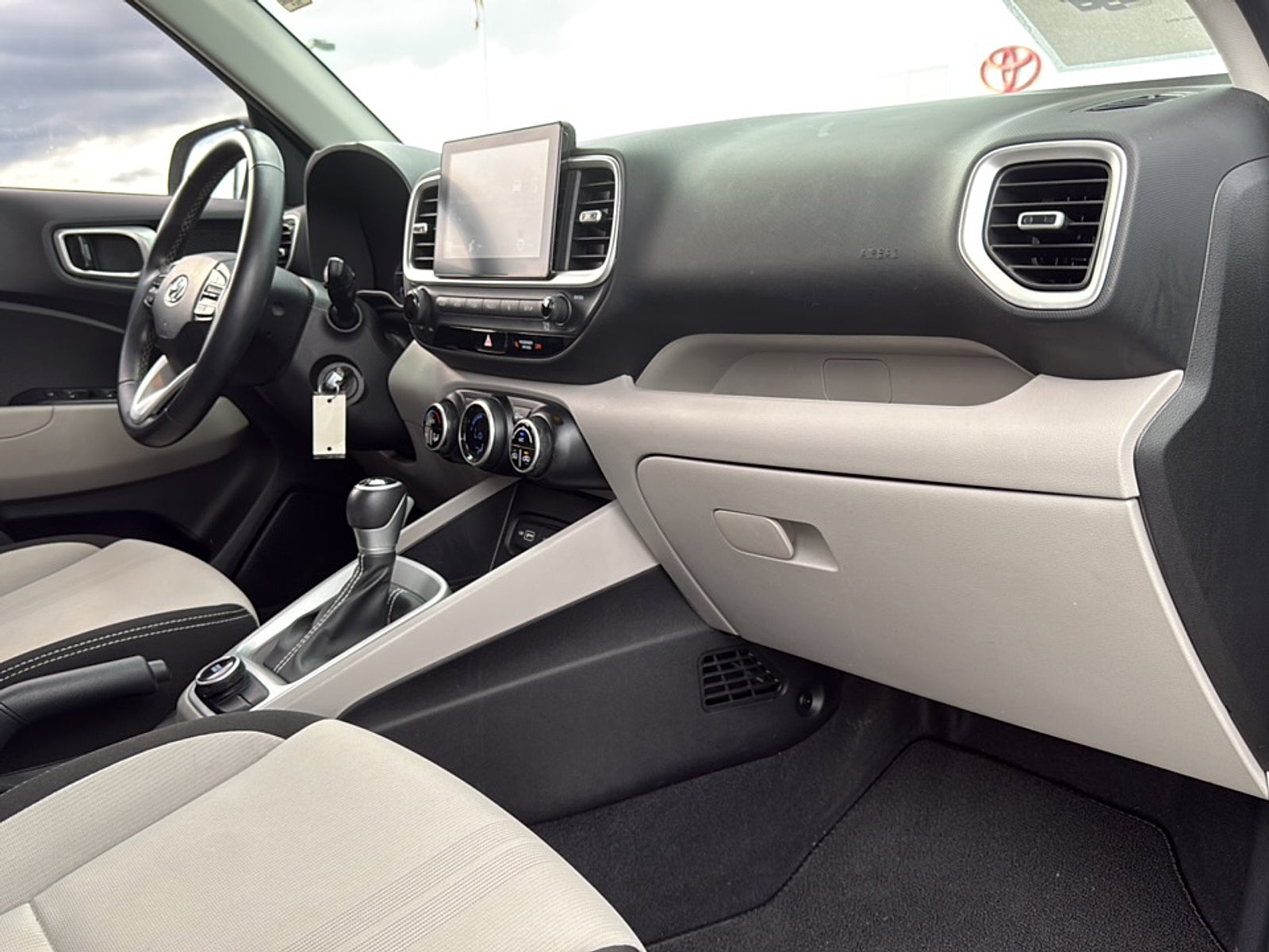 2022 Hyundai Venue SEL