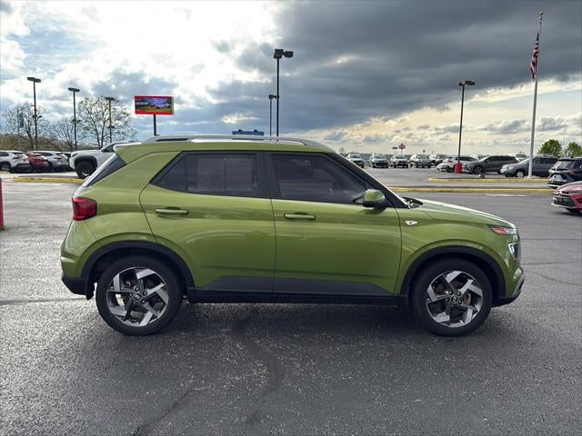 2022 Hyundai Venue SEL