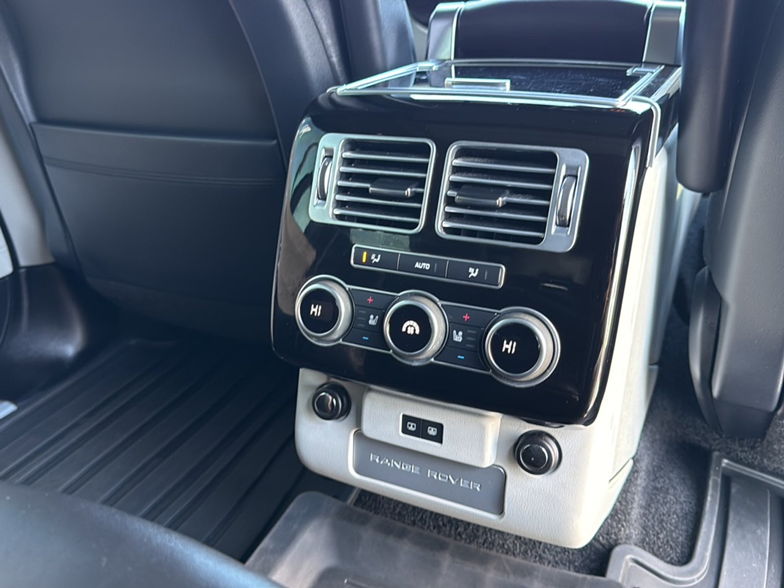 2017 Land Rover Range Rover 5.0L V8 Supercharged