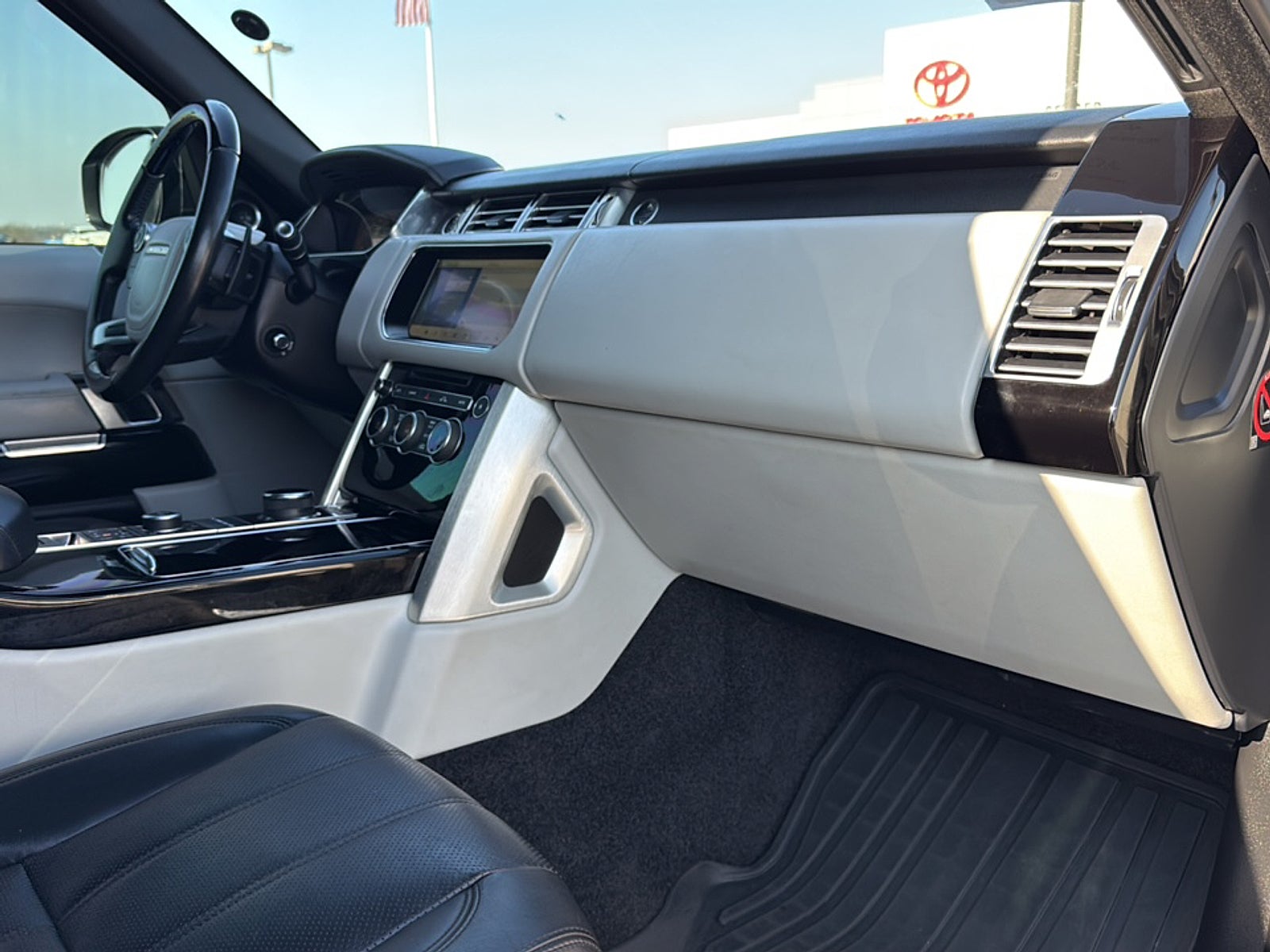 2017 Land Rover Range Rover 5.0L V8 Supercharged