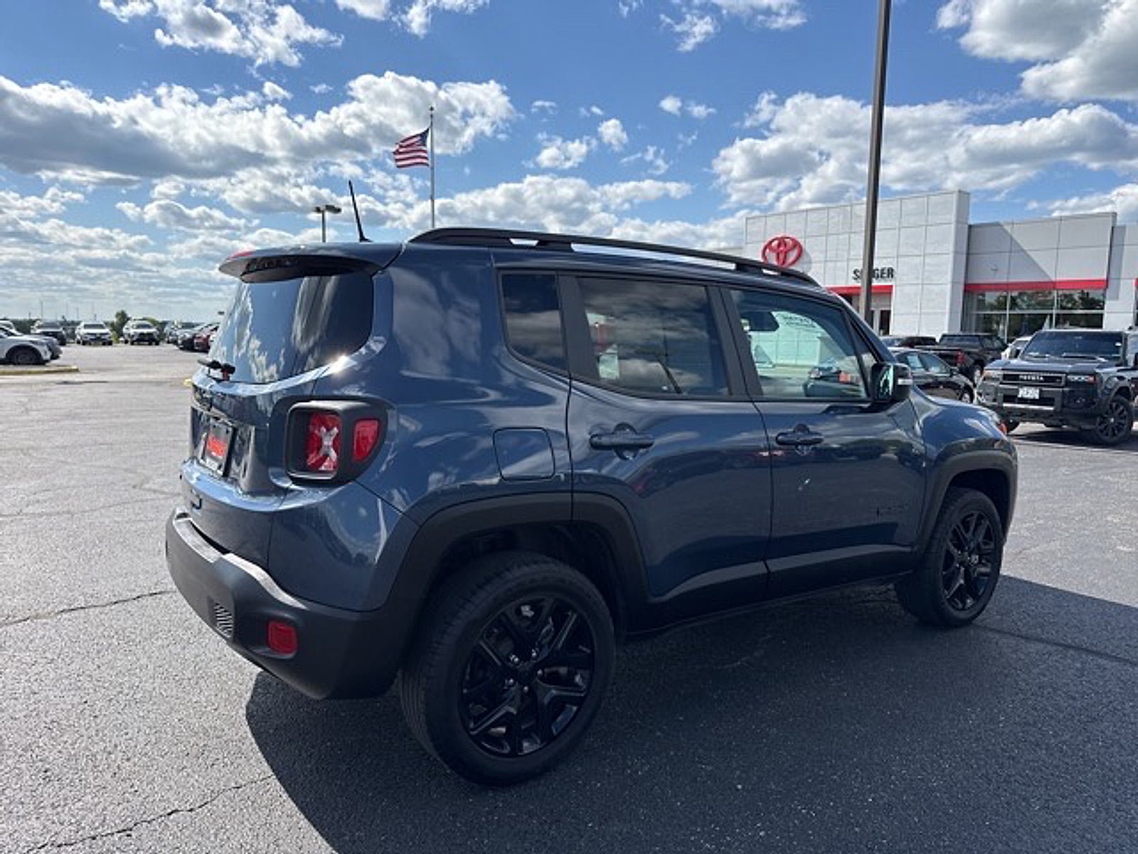 2023 Jeep Renegade Altitude 4x4
