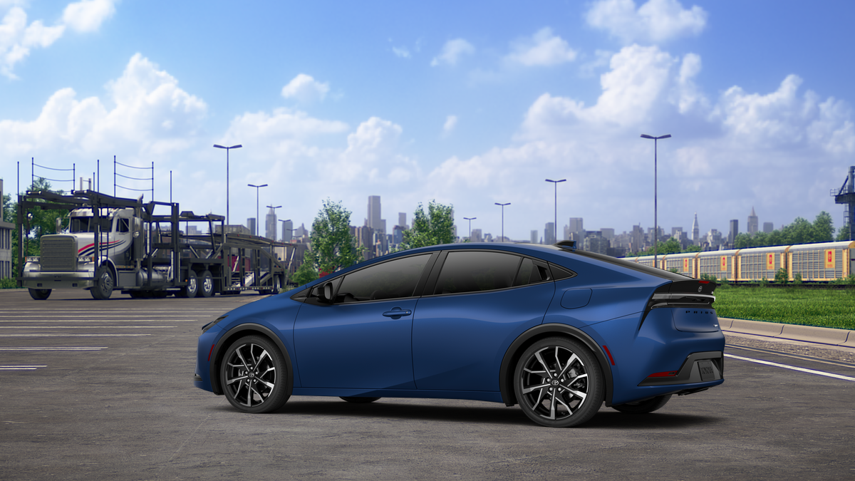 2027 Toyota Prius Plug-in Hybrid XSE