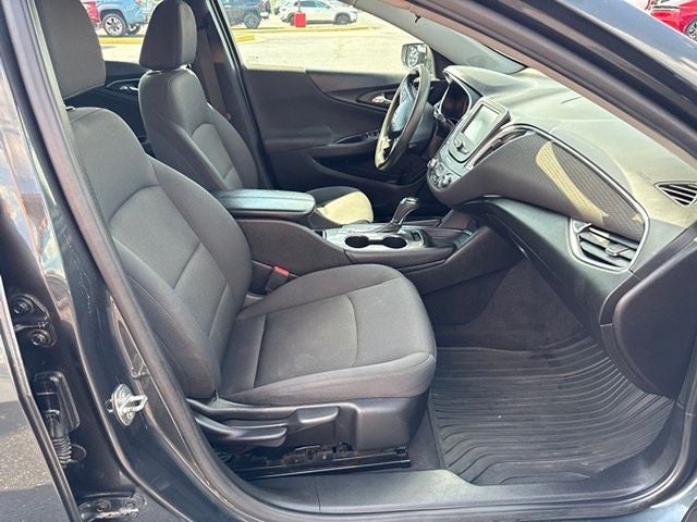 2017 Chevrolet Malibu LT 1LT