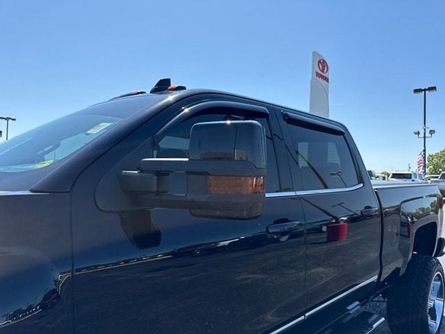 2017 Chevrolet Silverado High Country