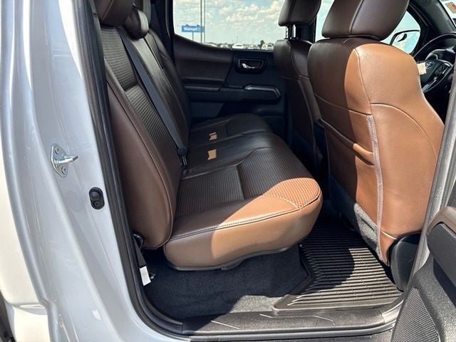 2022 Toyota Tacoma Limited V6