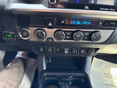 2022 Toyota Tacoma Limited V6
