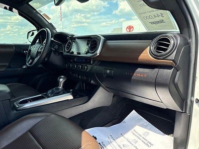 2022 Toyota Tacoma Limited V6