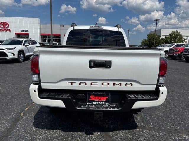 2022 Toyota Tacoma Limited V6