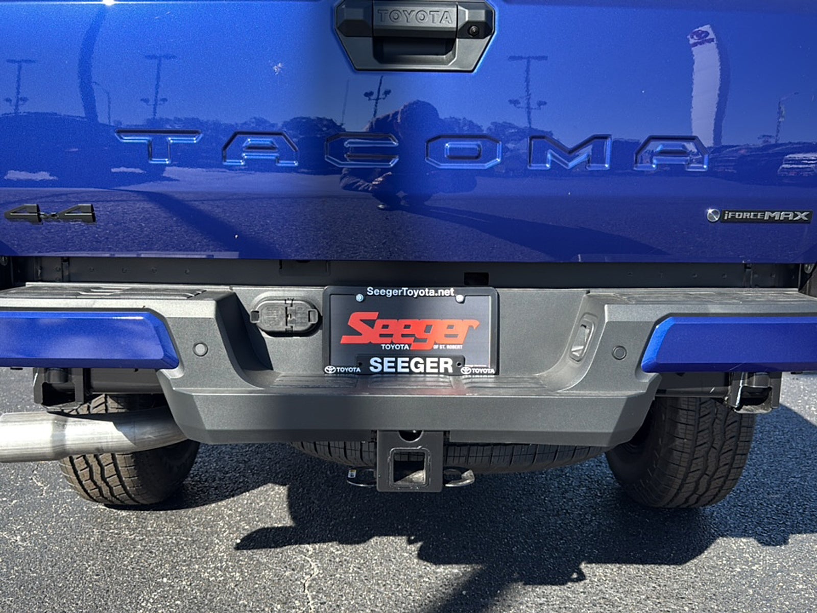 2025 Toyota Tacoma i-FORCE MAX TRD Off-Road i-FORCE MAX