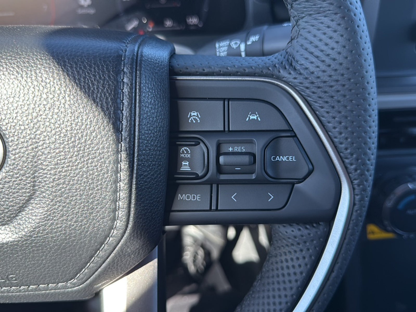 2025 Toyota Tacoma i-FORCE MAX TRD Off-Road i-FORCE MAX