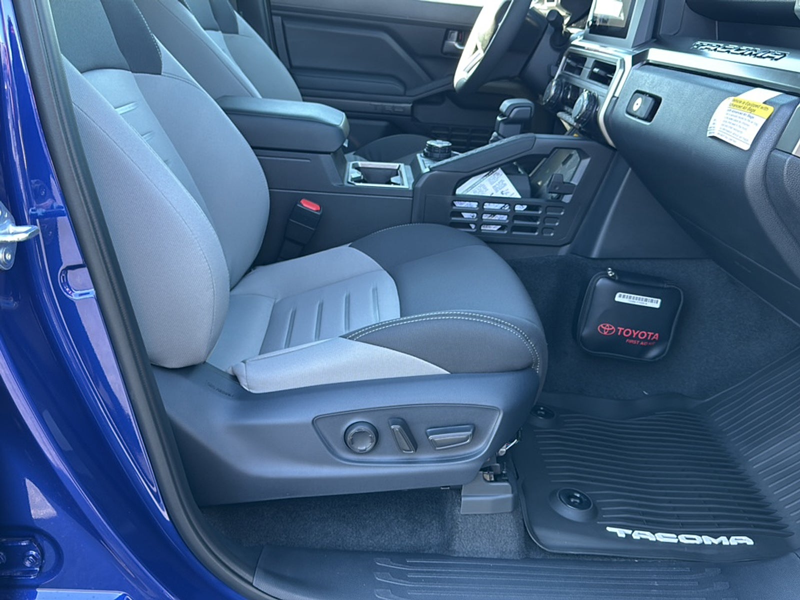 2025 Toyota Tacoma i-FORCE MAX TRD Off-Road i-FORCE MAX