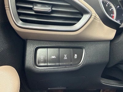 2020 Hyundai Santa Fe SE