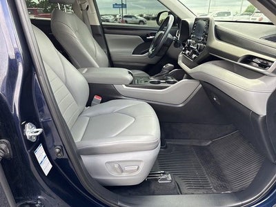 2021 Toyota HIGHLANDER HYBRD XLE