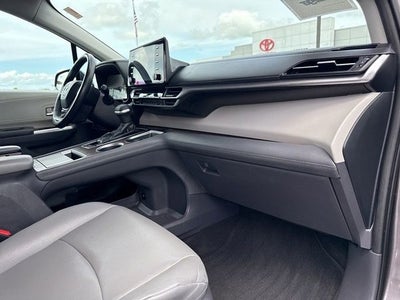 2021 Toyota SIENNA XLE AWD XLE 7 Passenger