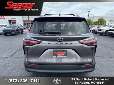2021 Toyota SIENNA XLE AWD XLE 7 Passenger